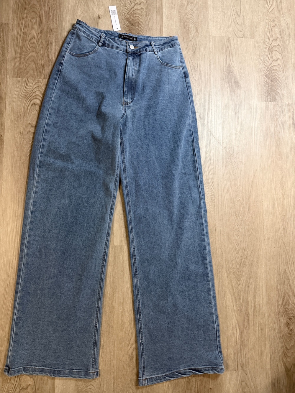 Classic Flare -Leg Jeans in Washed Blue